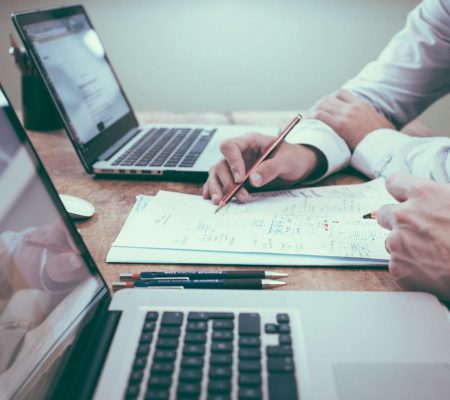 scott-graham-5fNmWej4tAA-unsplash